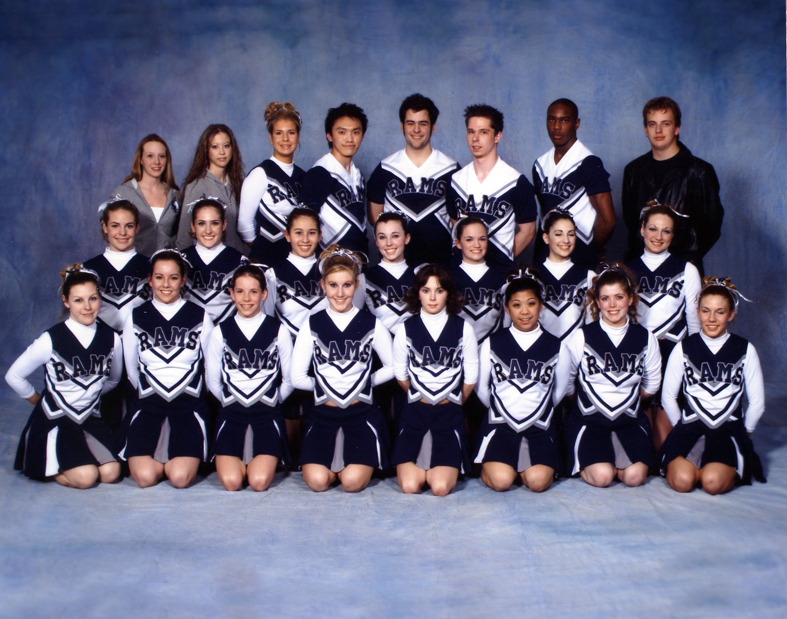 2003%20cheer%20team-1.jpg