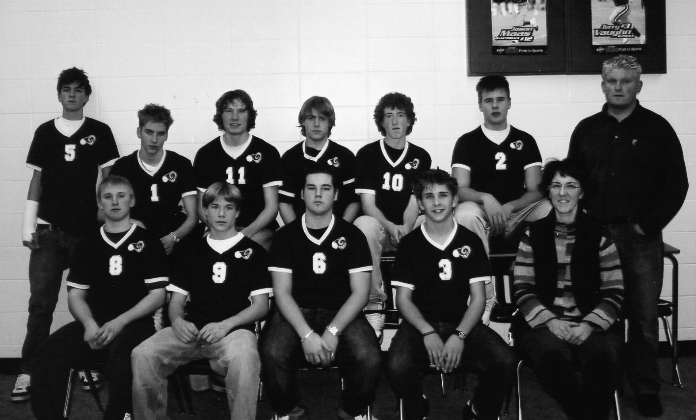 2004%20Sr%20Boys%20Volleyball%20copy.jpg